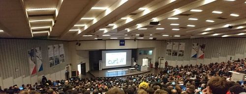 Amphi Janson plein pour la conférence DoH